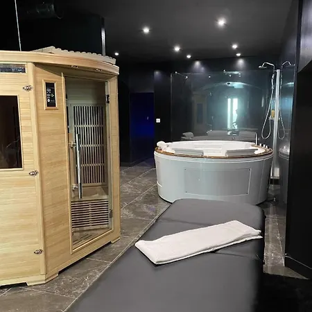 La Marylin, Loft De 90m2 Avec Sauna Et Jacuzzi Lägenhet Riom