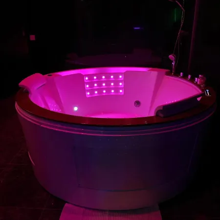Daire La Marylin, Loft De 90m2 Avec Sauna Et Jacuzzi Riom