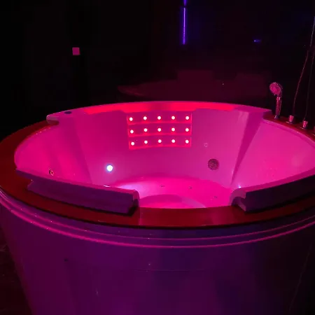 La Marylin, Loft De 90m2 Avec Sauna Et Jacuzzi * Riom