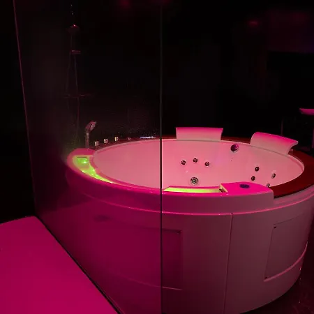 La Marylin, Loft De 90m2 Avec Sauna Et Jacuzzi Riom